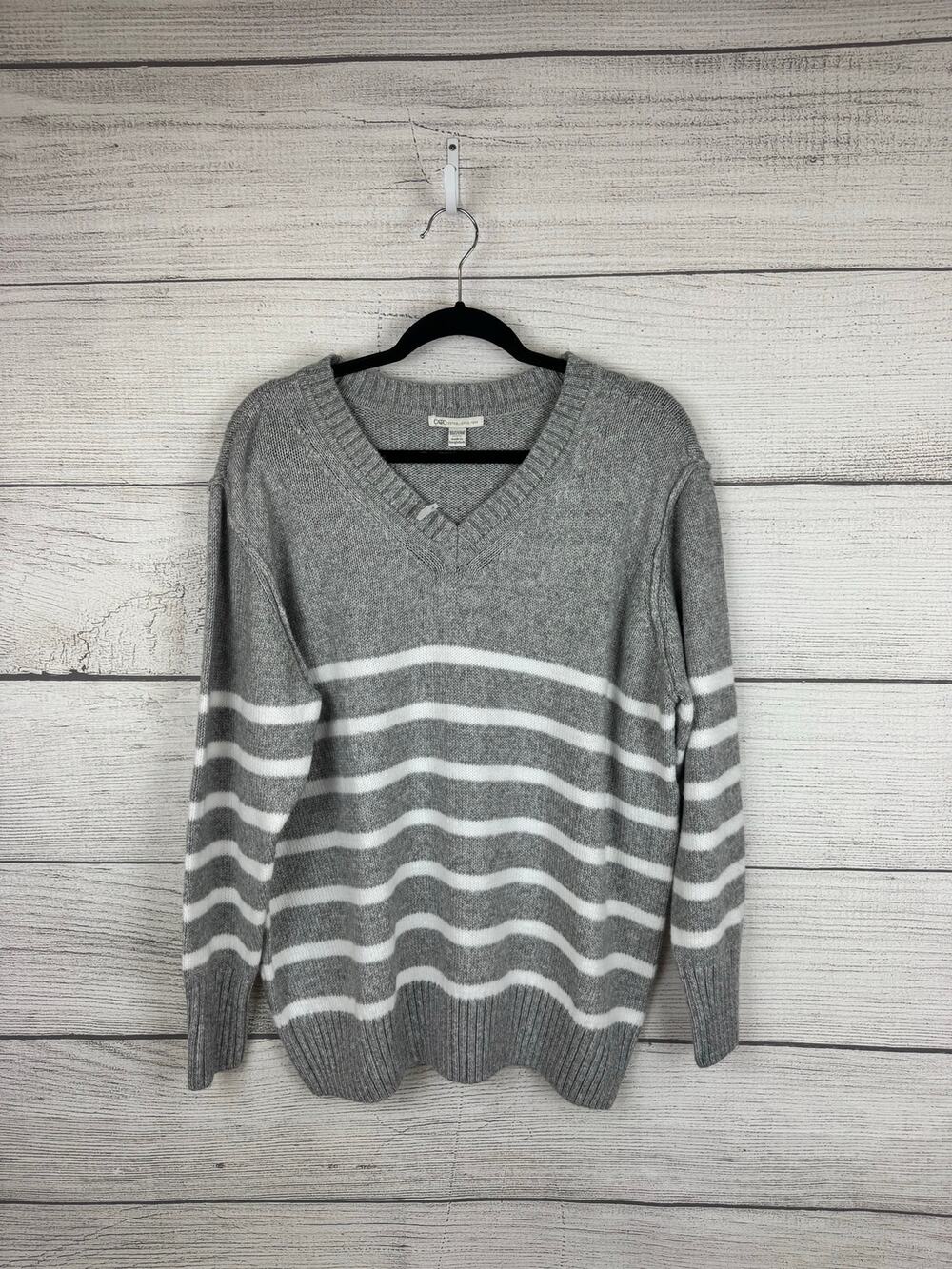 Cato Plus Size Gray & White Stripe V-Neck Sweater Size 18/20W